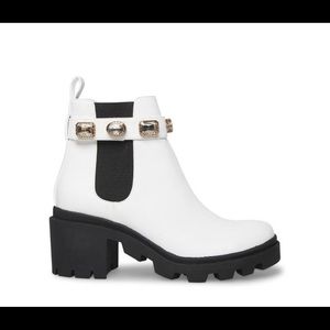 Steve Madden brand new boots